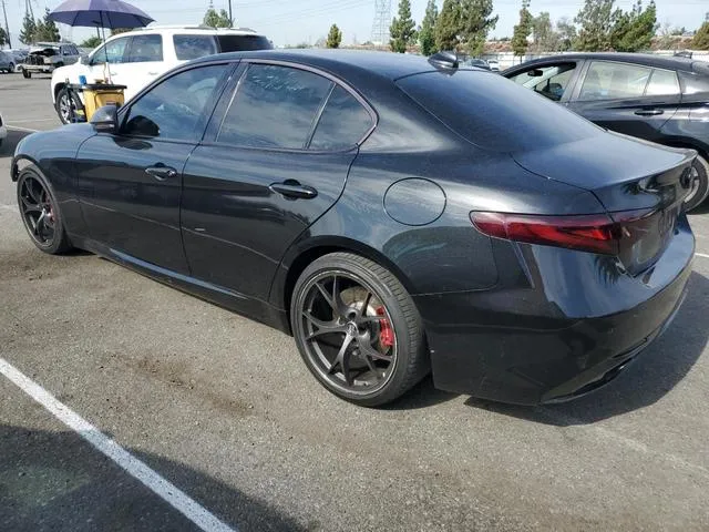 ZARFAECN7H7533693 2017 2017 Alfa Romeo Giulia- TI 2