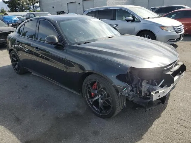 ZARFAECN7H7533693 2017 2017 Alfa Romeo Giulia- TI 4