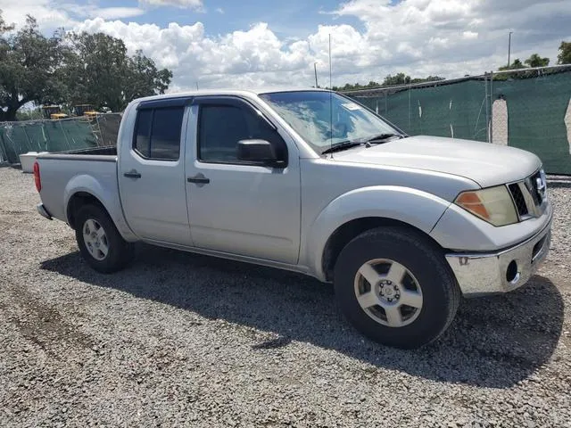 1N6AD07UX7C446146 2007 2007 Nissan Frontier- Crew Cab Le 4