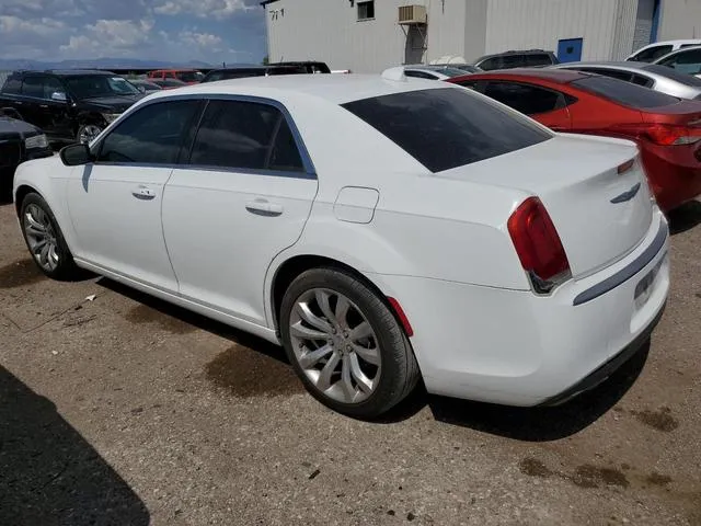 2C3CCAAGXKH568880 2019 2019 Chrysler 300- Touring 2