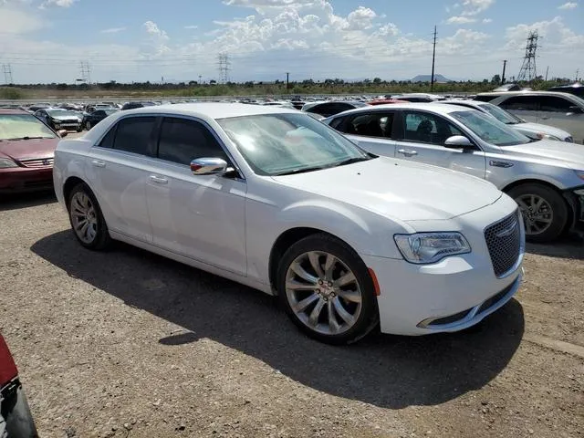 2C3CCAAGXKH568880 2019 2019 Chrysler 300- Touring 4