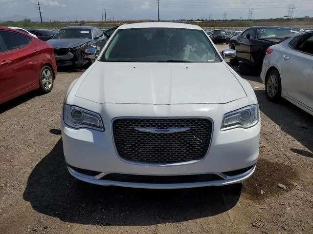 2C3CCAAGXKH568880 2019 2019 Chrysler 300- Touring 5