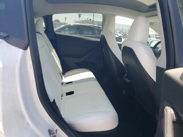 7SAYGDEE9PA062390 2023 2023 Tesla MODEL Y 10