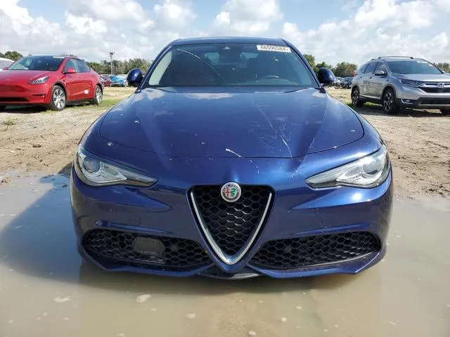 ZARFAEEN5J7579817 2018 2018 Alfa Romeo Giulia- Ti Q4 5