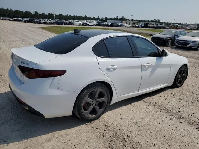 ZARFAEBN0H7556444 2017 2017 Alfa Romeo Giulia 3