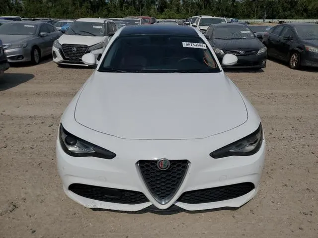 ZARFAEBN0H7556444 2017 2017 Alfa Romeo Giulia 5