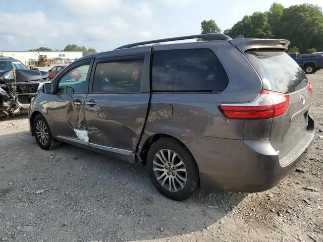 5TDYZ3DC3JS932142 2018 2018 Toyota Sienna- Xle 2