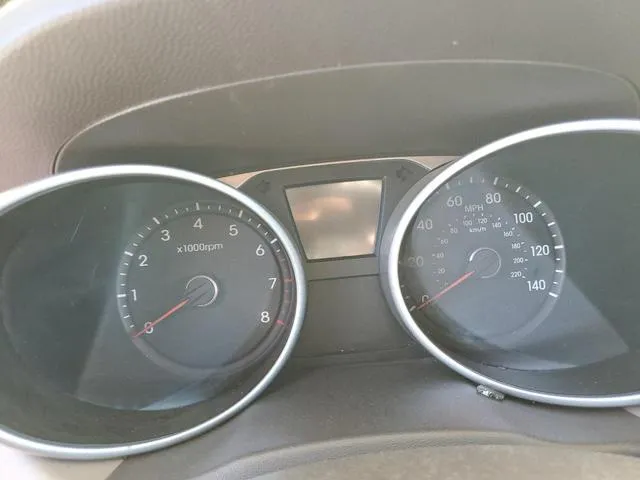 KM8JU3AG0EU859171 2014 2014 Hyundai Tucson- Gls 9