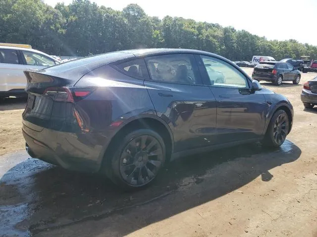 7SAYGDED0RF015097 2024 2024 Tesla MODEL Y 3