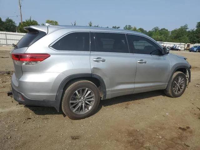 5TDJZRFH2HS466923 2017 2017 Toyota Highlander- SE 3