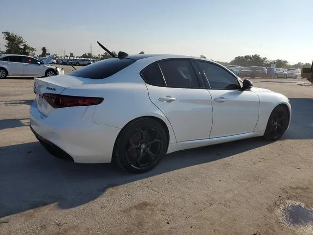 ZARFAMBN3K7621448 2019 2019 Alfa Romeo Giulia- TI 3