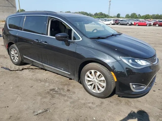 2C4RC1BG8HR785870 2017 2017 Chrysler Pacifica- Touring L 4