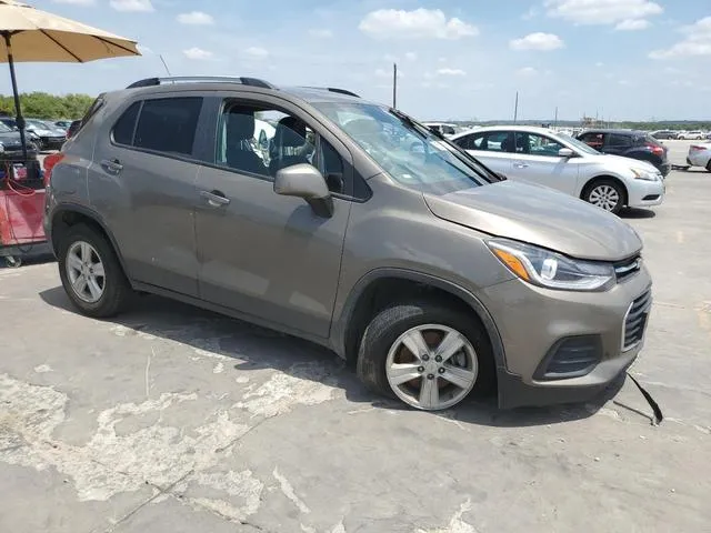 KL7CJPSBXMB322573 2021 2021 Chevrolet Trax- 1LT 4