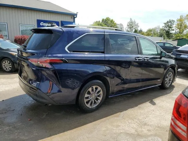 5TDJSKFC6MS022471 2021 2021 Toyota Sienna- Xle 3