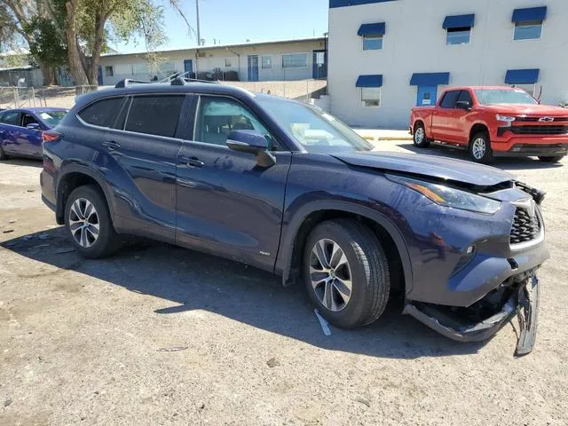 5TDKBRCH6PS133619 2023 2023 Toyota Highlander- Hybrid Xle 4