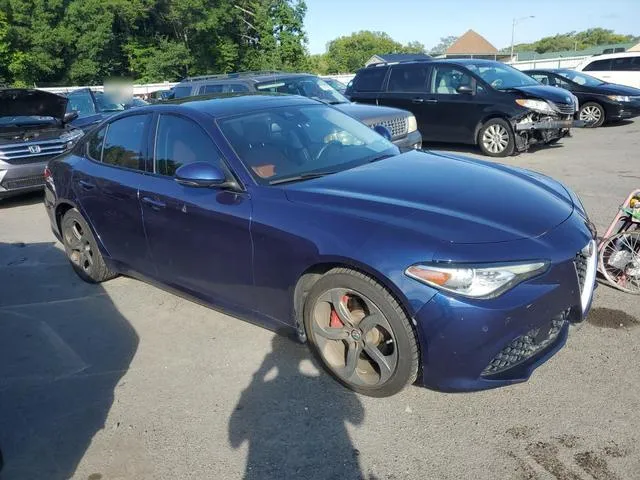 ZARFAEDNXH7551460 2017 2017 Alfa Romeo Giulia- Q4 4