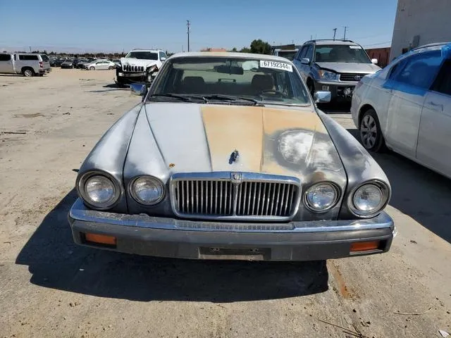 SAJAV1347HC476364 1987 1987 Jaguar XJ6 5