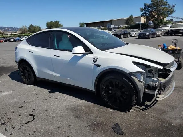 5YJYGAEE7MF283173 2021 2021 Tesla MODEL Y 4