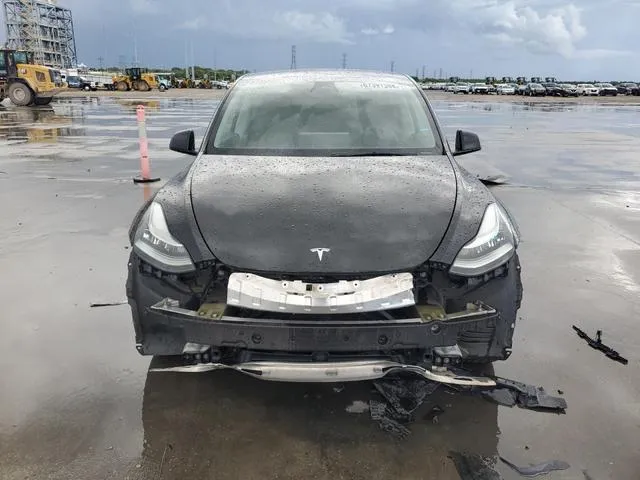 7SAYGDEE5NF337933 2022 2022 Tesla MODEL Y 5