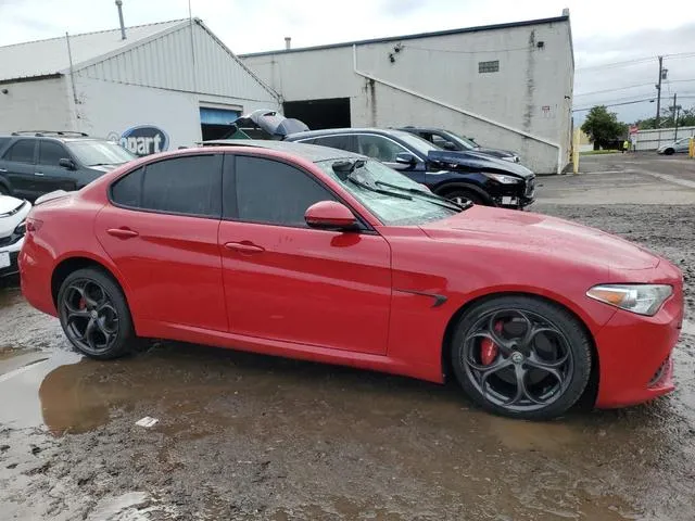 ZARFAMBN0K7604249 2019 2019 Alfa Romeo Giulia- TI 4