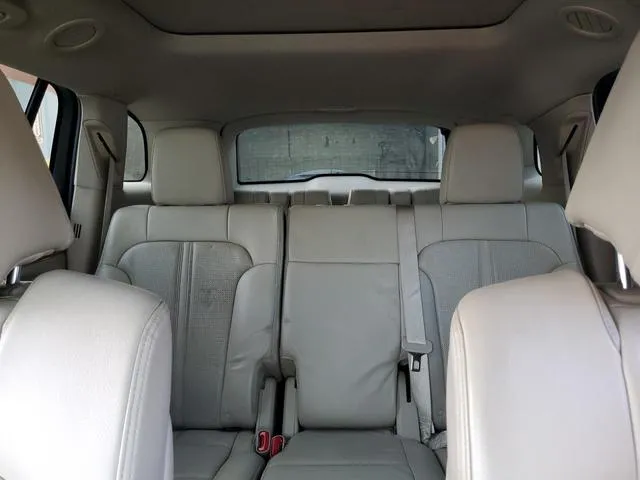 2LMHJ5AT2ABJ13938 2010 2010 Lincoln MKT 10