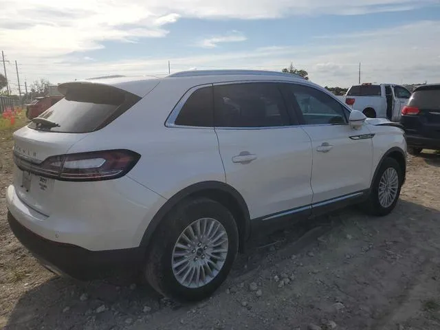 2LMPJ6J9XKBL50975 2019 2019 Lincoln Nautilus 3