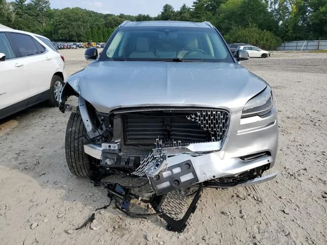 5LM5J7XC5PGL24664 2023 2023 Lincoln Aviator- Reserve 5