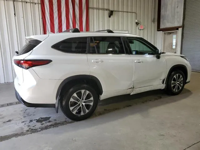 5TDKDRBH4PS023924 2023 2023 Toyota Highlander- L 3