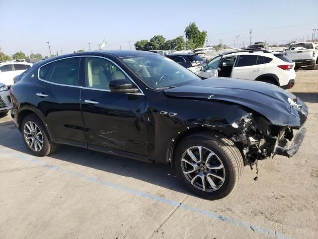 ZN661YUAXLX344941 2020 2020 Maserati Levante- S 4