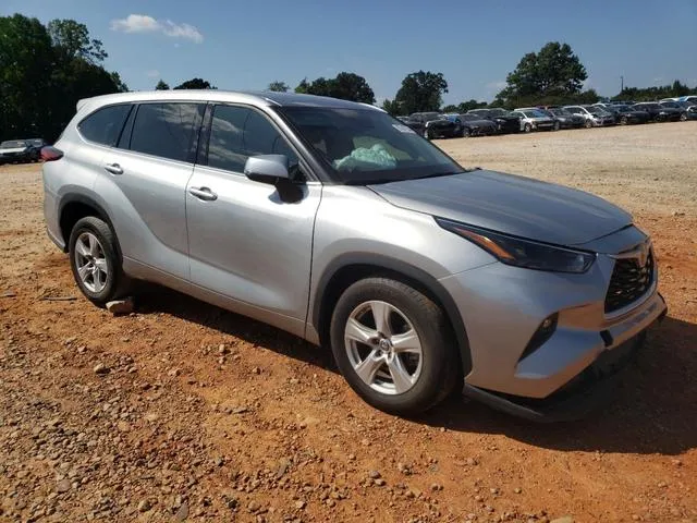 5TDZARAH0NS512732 2022 2022 Toyota Highlander- Hybrid Le 4