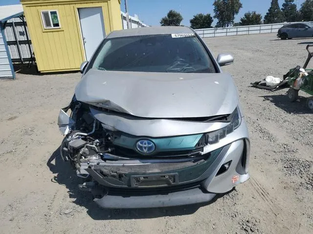 JTDKARFP8H3039296 2017 2017 Toyota Prius 5