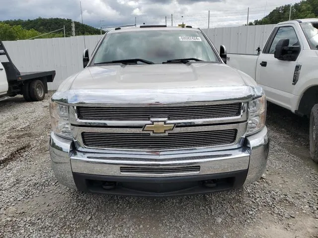 1GCJK33608F165622 2008 2008 Chevrolet Silverado- K3500 5