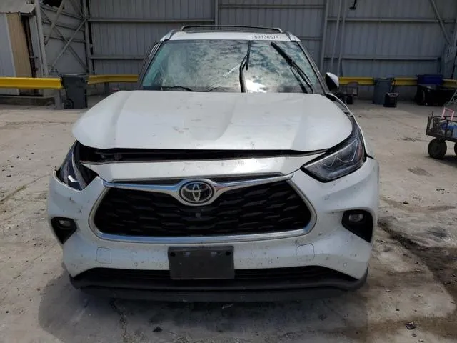 5TDDZRBH8NS213040 2022 2022 Toyota Highlander- Limited 5