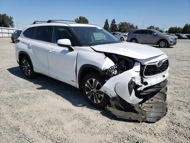 5TDKBRCH9PS132299 2023 2023 Toyota Highlander- Hybrid Xle 4