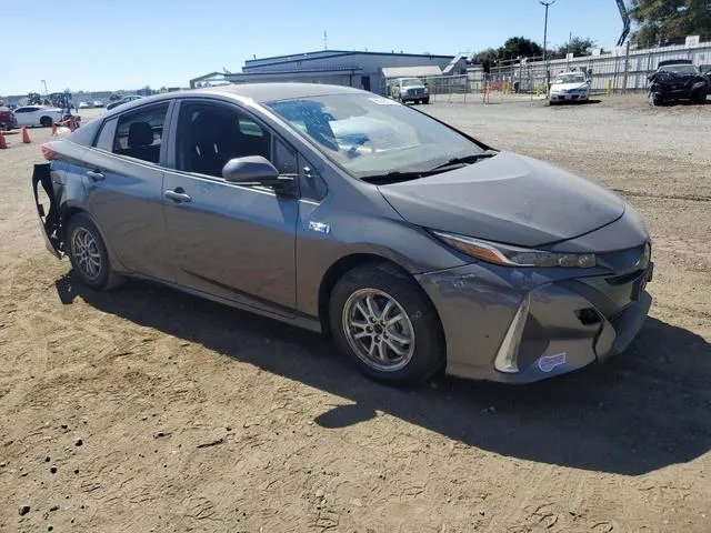 JTDKARFP4J3099565 2018 2018 Toyota Prius 4