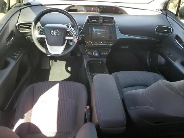 JTDKARFP4J3099565 2018 2018 Toyota Prius 8