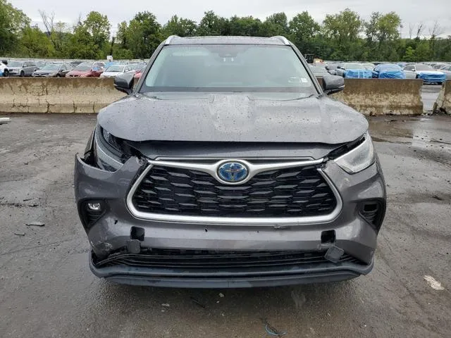 5TDGBRCH7MS042487 2021 2021 Toyota Highlander- Hybrid Xle 5