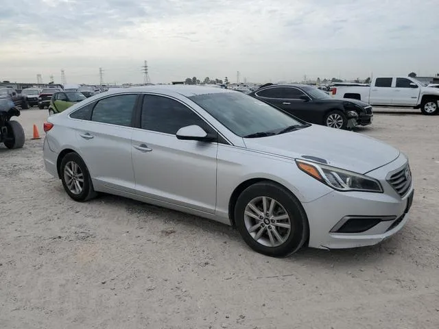 5NPE24AFXHH565722 2017 2017 Hyundai Sonata- SE 4