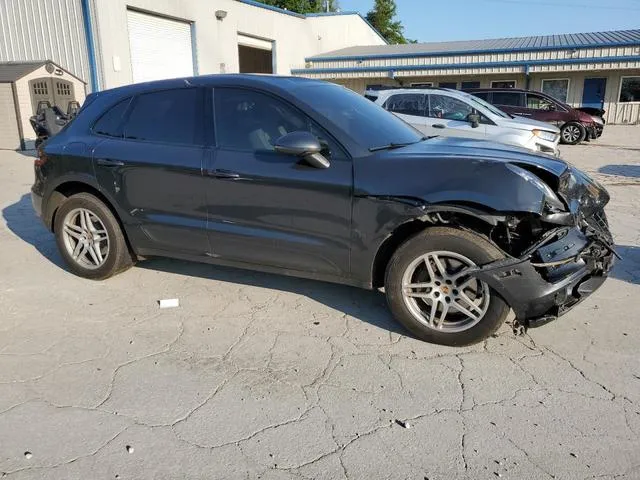 WP1AA2A59JLB15847 2018 2018 Porsche Macan 4