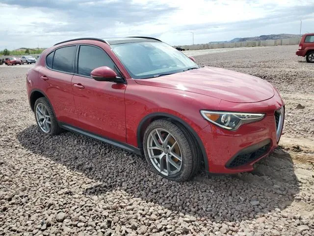 ZASFAKPN4J7B81348 2018 2018 Alfa Romeo Stelvio- Sport 4