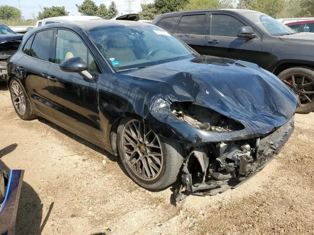 WP1AA2A57JLB16866 2018 2018 Porsche Macan 4