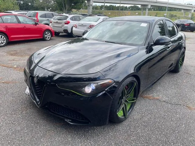 ZARFAEBN8J7597281 2018 2018 Alfa Romeo Giulia 2