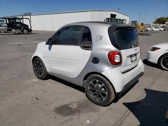 WMEFJ9BA8HK229027 2017 2017 Smart Fortwo 2