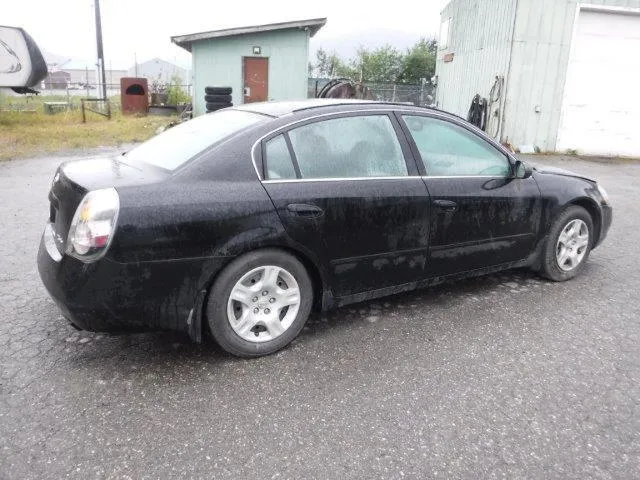 1N4AL11D42C262971 2002 2002 Nissan Altima- Base 3