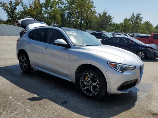 ZASPAKAN2L7C99933 2020 2020 Alfa Romeo Stelvio 4