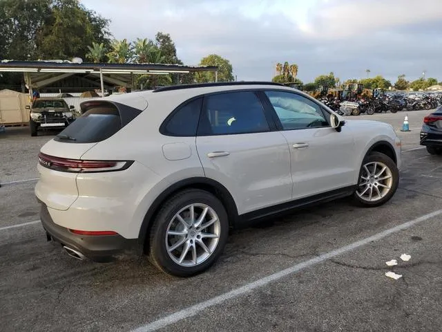 WP1AA2AY4RDA10228 2024 2024 Porsche Cayenne 3