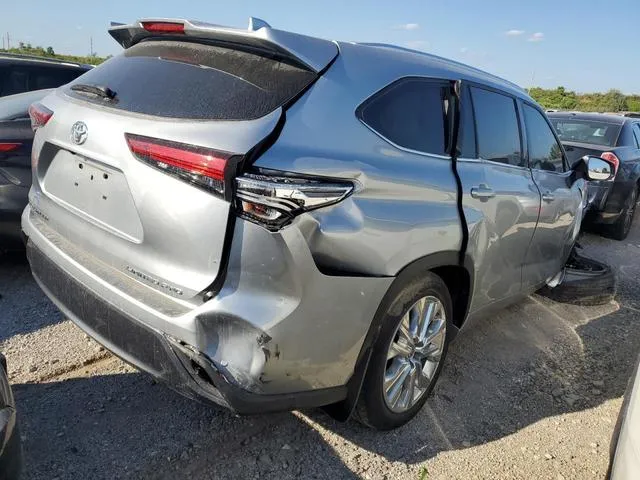 5TDDZRBH7LS023582 2020 2020 Toyota Highlander- Limited 3