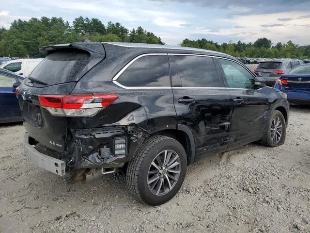 5TDJZRFH5JS814817 2018 2018 Toyota Highlander- SE 3