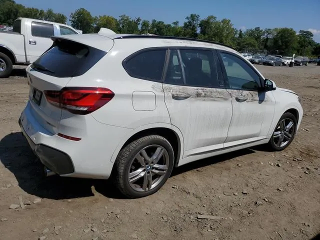 WBXJG9C05M5U27573 2021 2021 BMW X1- Xdrive28I 3