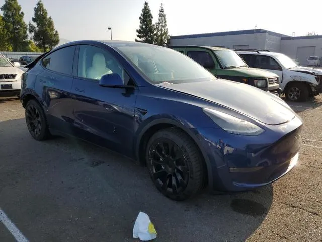 5YJYGAEE8MF229123 2021 2021 Tesla MODEL Y 4